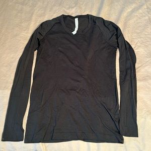 Lululemon Long sleeve shirt